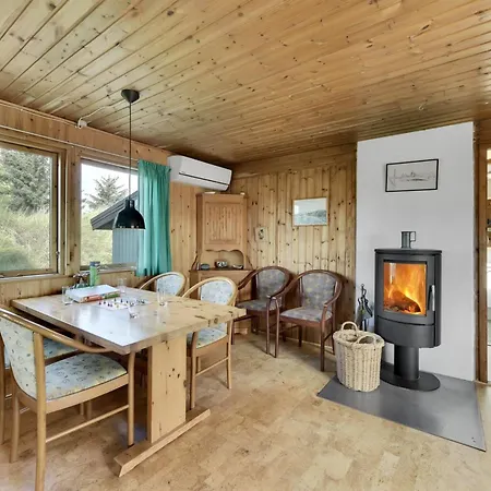 Vamika - 400m To The Fjord By Interhome Casa vacanze Havrvig